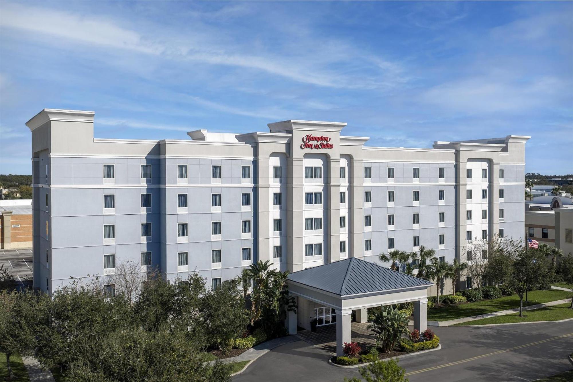 4 Airport Hotels Near Lakeland Center Box Office Worth Booking