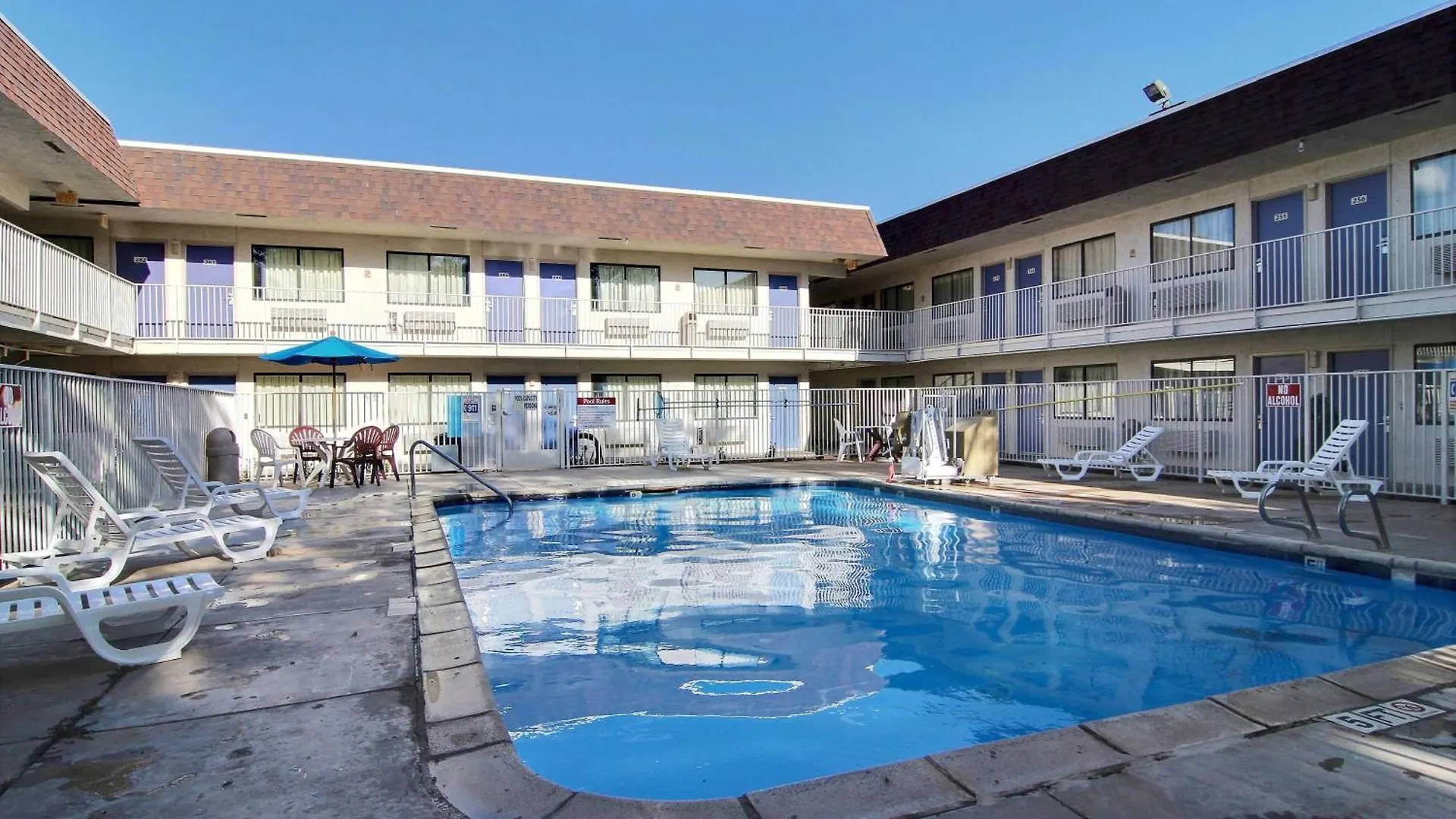 5 Smart Budget Hotels Near Lowery Field Worth Booking
