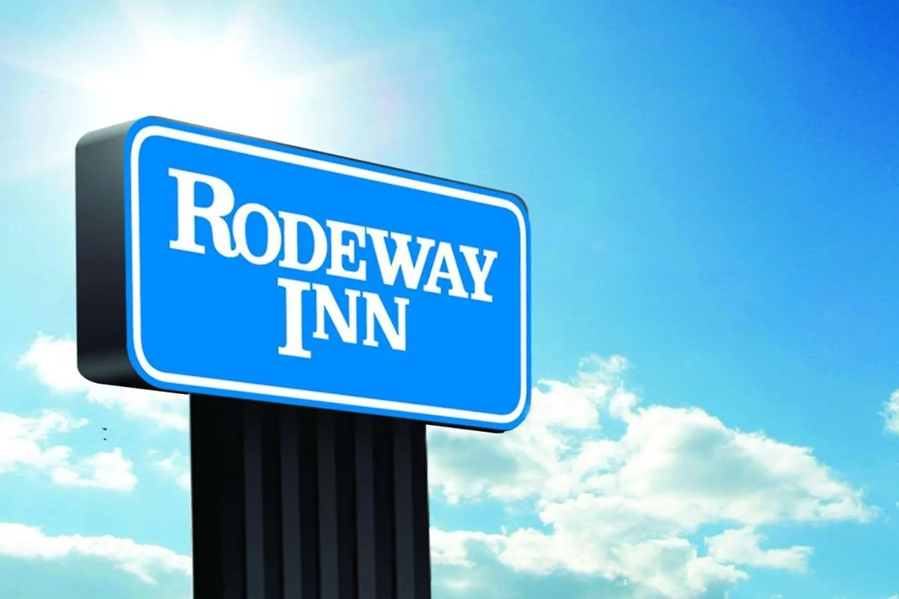 Staying In Wisconsin: 4 Inn Hotels Compared