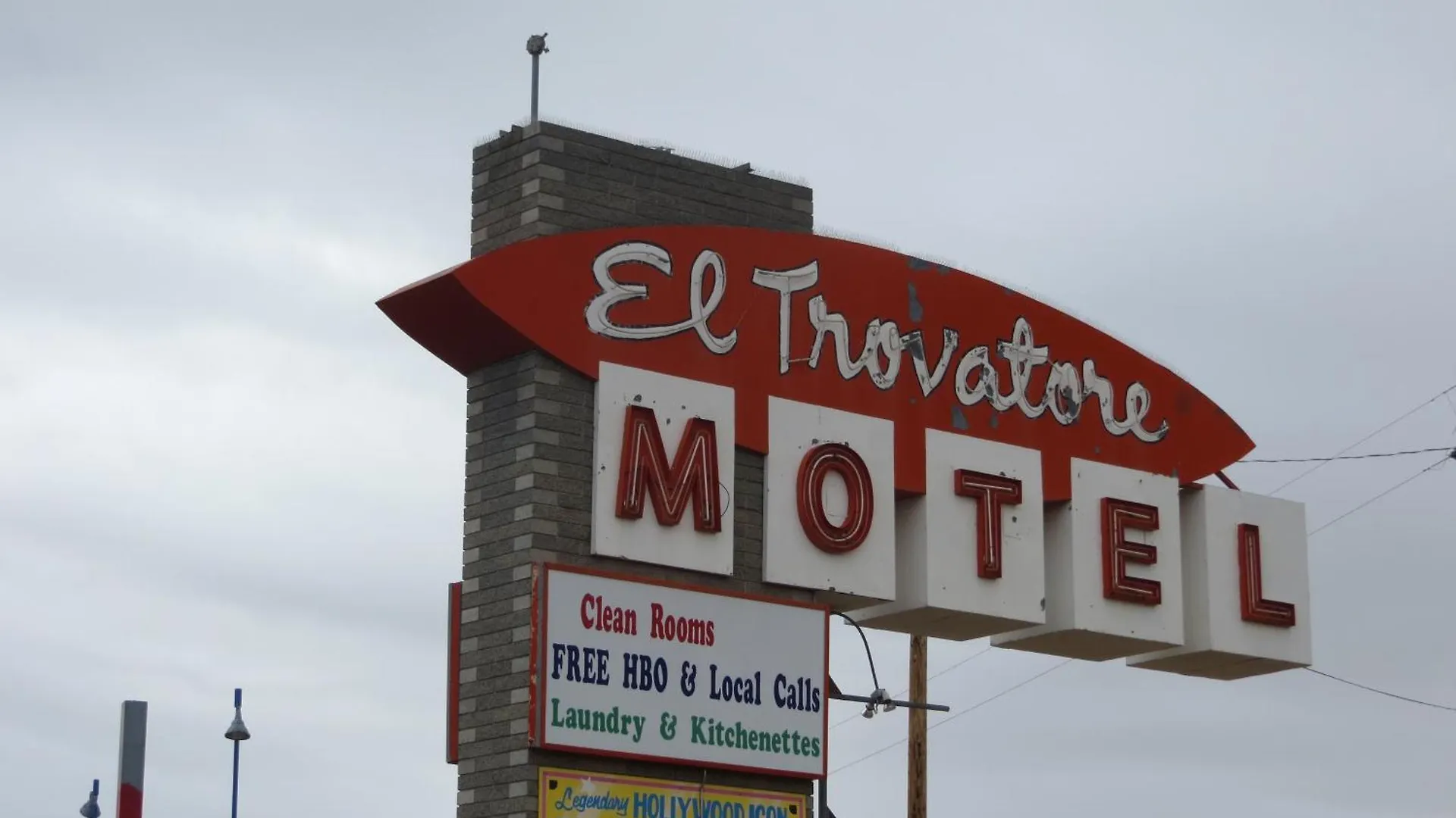 4 Budget Stays Close to Kingman Army Airfield Historic