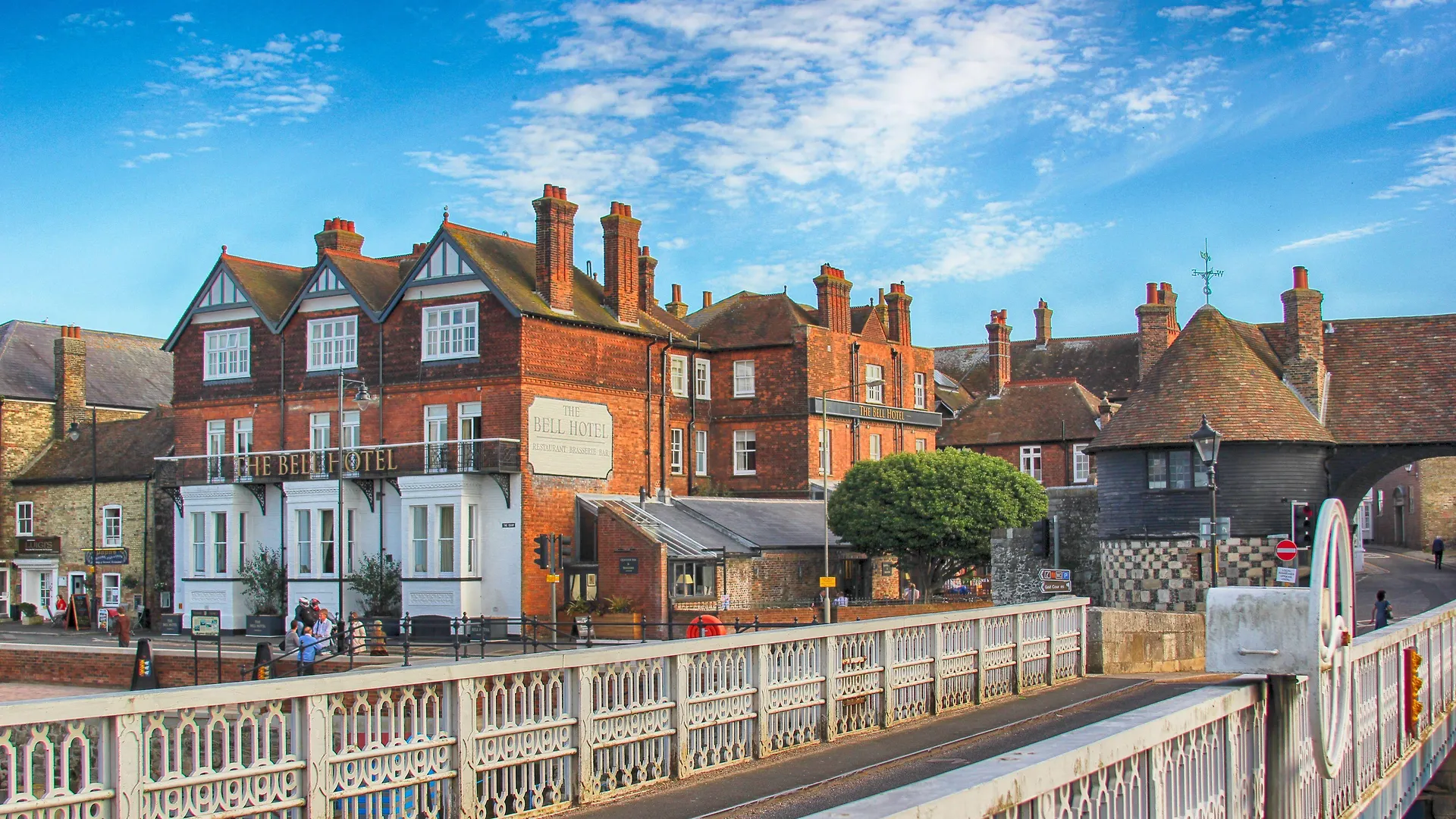 8 Family-Friendly Hotels Close to White Mill Rural Heritage Centre