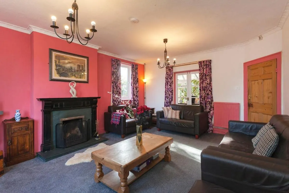 Where to Stay Near The National Tramway Museum: 4 Holiday Homes