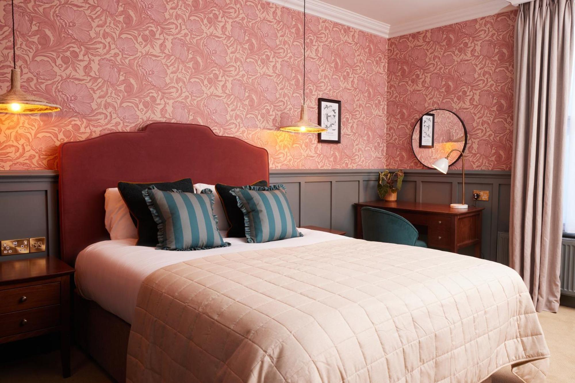 3 Smart Hotels Near West Stow Country Park Worth Booking
