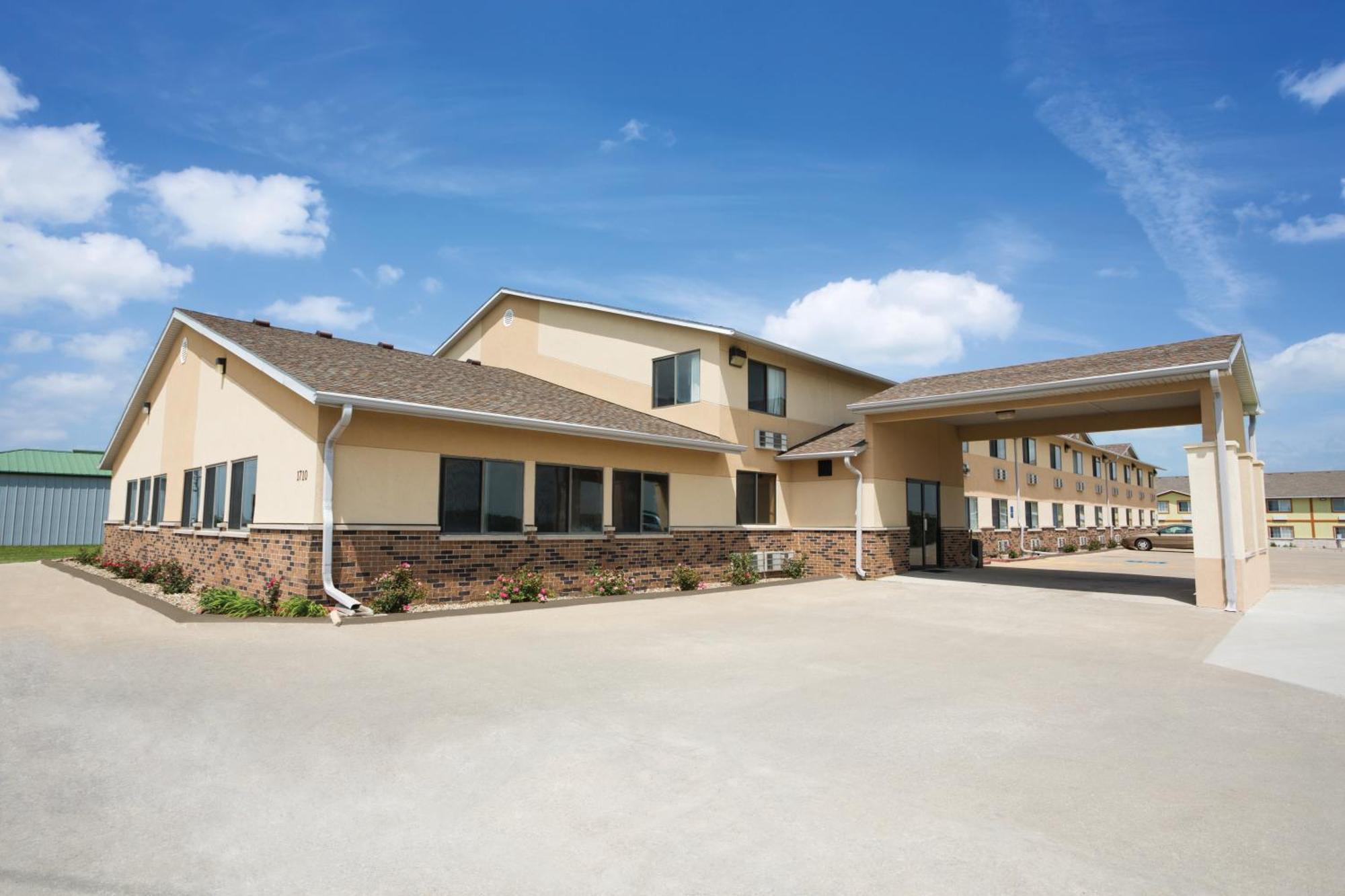 15 Smart Super 8 by Wyndham Hotels in Missouri Worth Booking