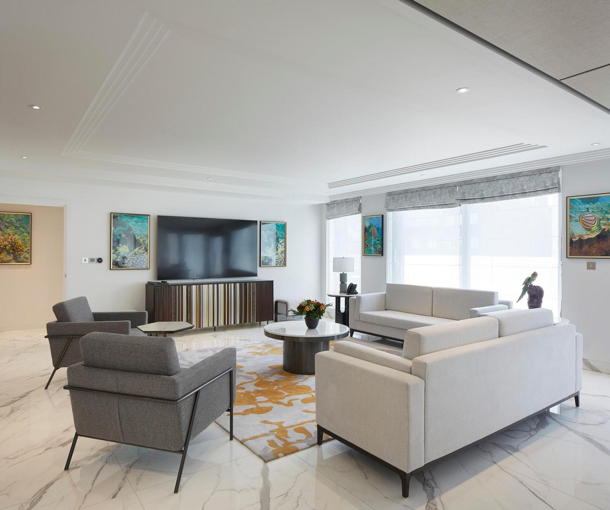Staying in Regent's Park: 4 Family Hotels Compared
